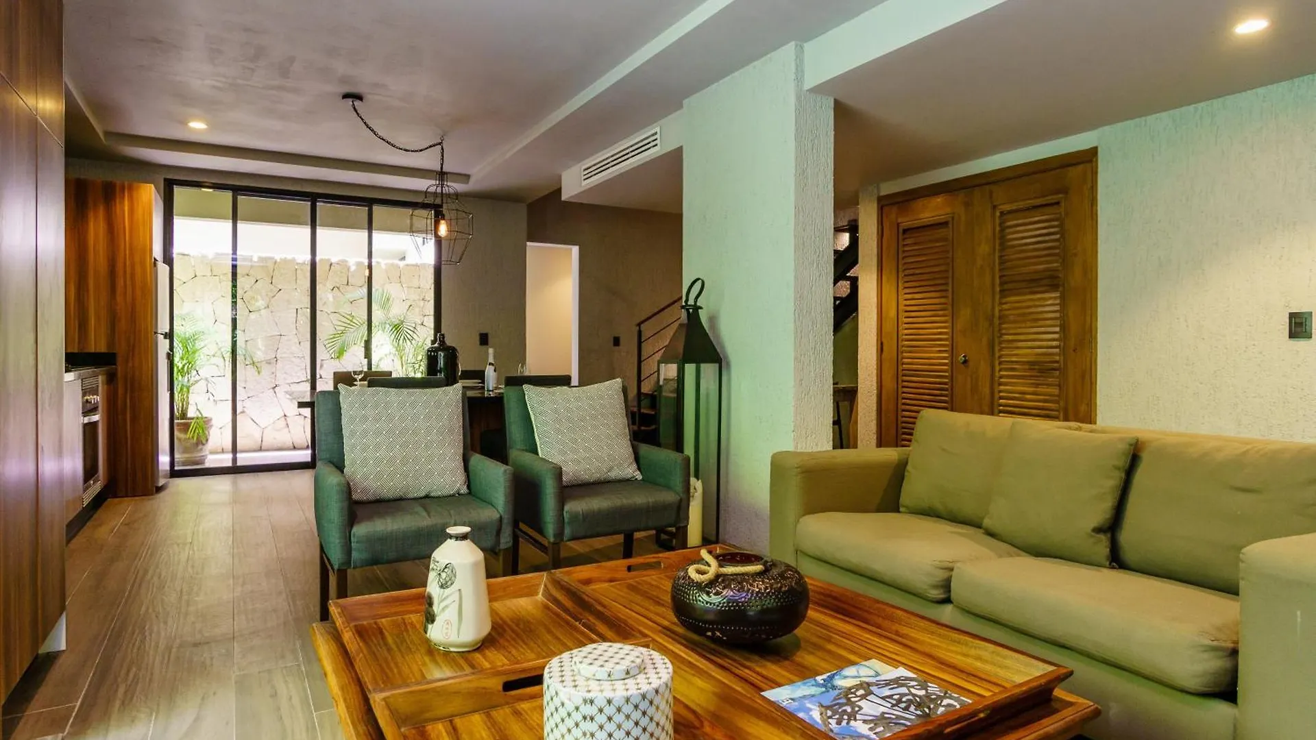 شقة Luxurious Oasis Jacuzzi With Art Gallery And Pool تولوم