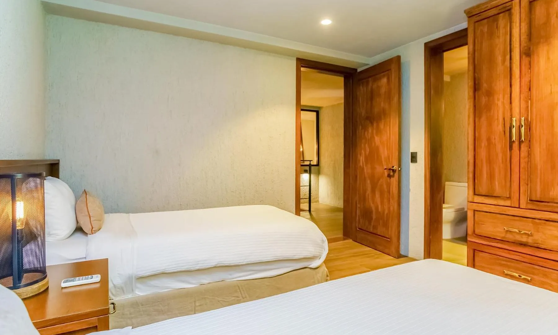 Luxurious Oasis Jacuzzi With Art Gallery And Pool Tulum
