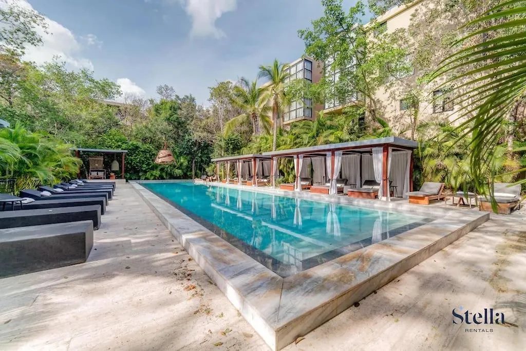 Luxurious Oasis Jacuzzi With Art Gallery And Pool Tulum Meksyk